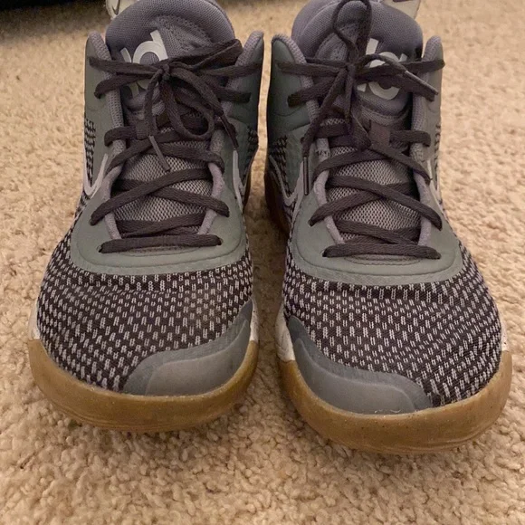 Nike 11.5 - Picture 4 of 15